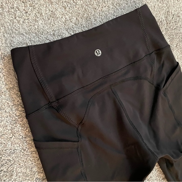 Lululemon Women's Size 4 Ankle Tight Black 24 x 24 Yoga Pants W/ Pockets - Picture 13 of 13